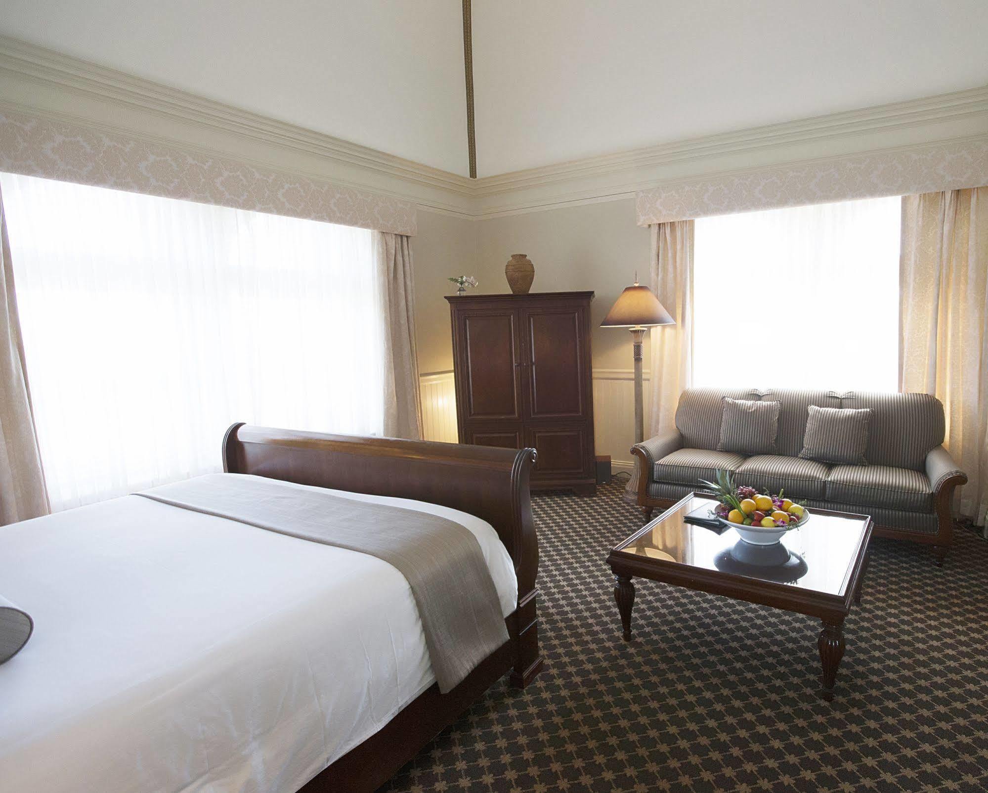 Oceancliff I & II Hotel Newport Kültér fotó