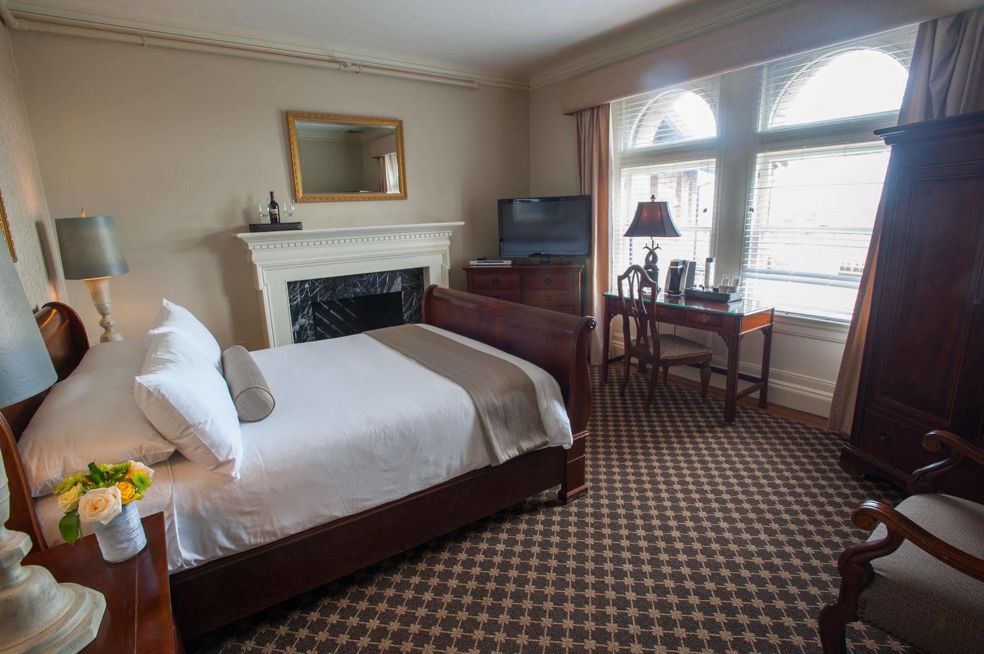 Oceancliff I & II Hotel Newport Kültér fotó